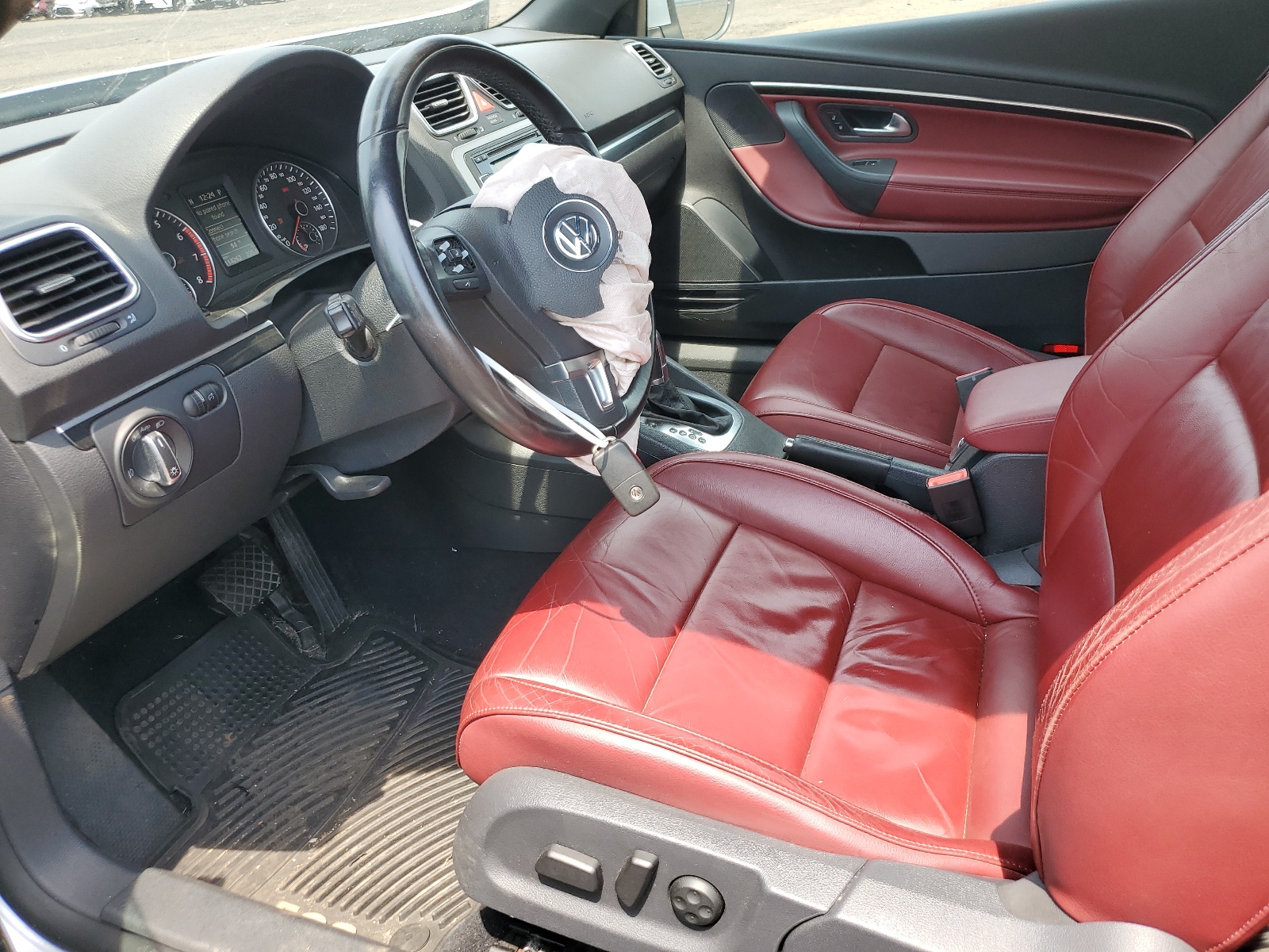 WVWFW7AH9CV004013 2012 Volkswagen Eos Lux