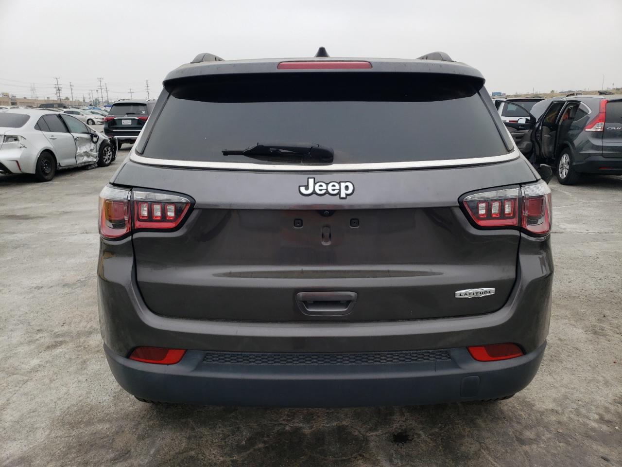 2018 Jeep Compass Latitude VIN: 3C4NJCBB9JT441097 Lot: 57770034