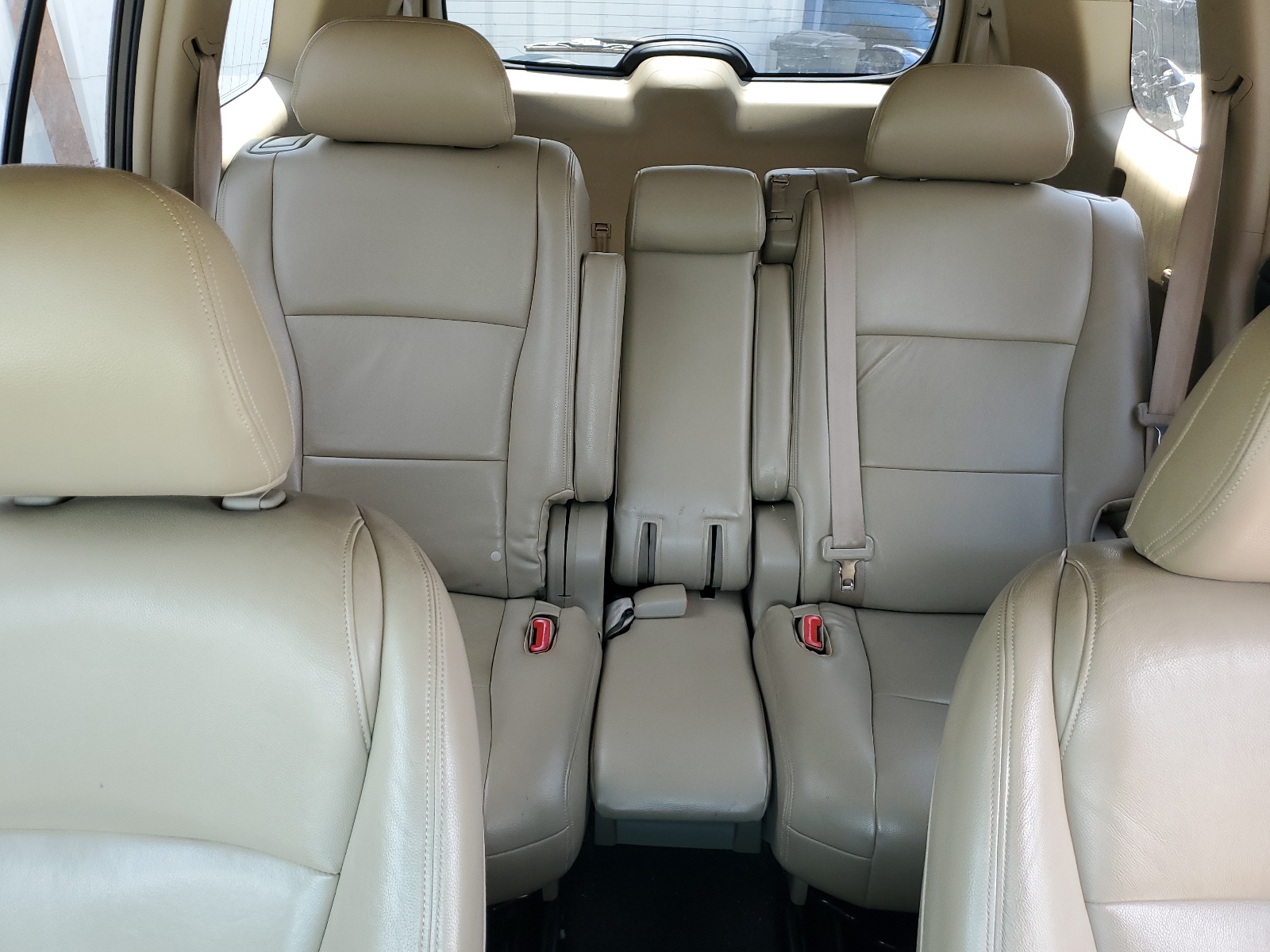 5TDZK3EH2BS028030 2011 Toyota Highlander Base