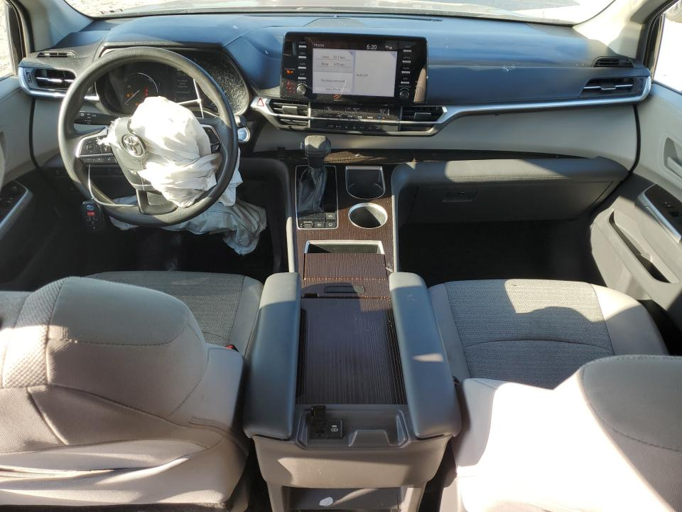 5TDKRKEC7MS022206 2021 Toyota Sienna Le