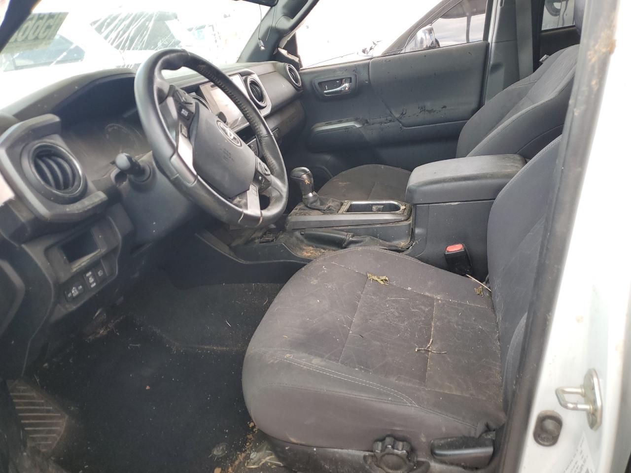 2019 Toyota Tacoma - Image 7