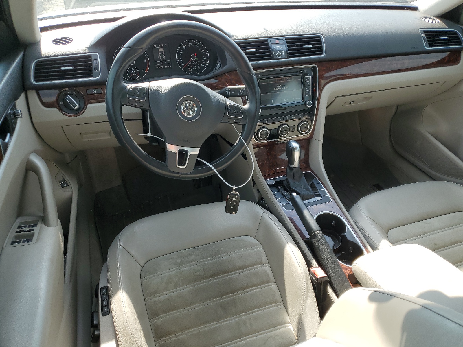 1VWCN7A3XDC074298 2013 Volkswagen Passat Sel