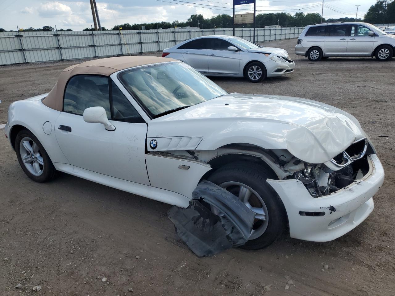 2000 BMW Z3 2.3 VIN: WBACH9343YLM91843 Lot: 57271094