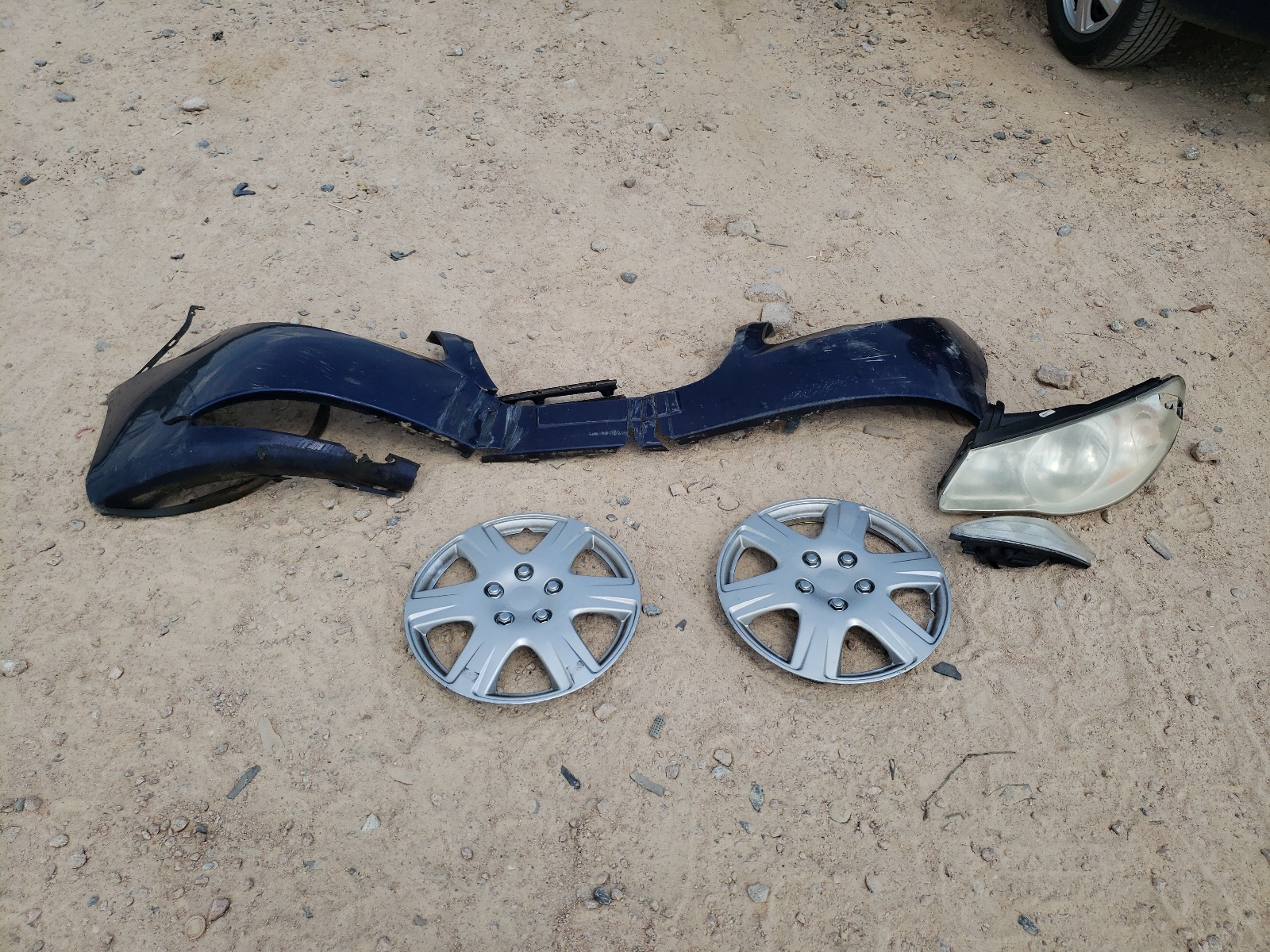 KMHDU4AD9AU177800 2010 Hyundai Elantra Blue