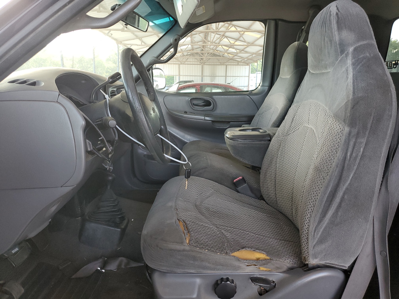 1FTRX18L8YNA88477 2000 Ford F150