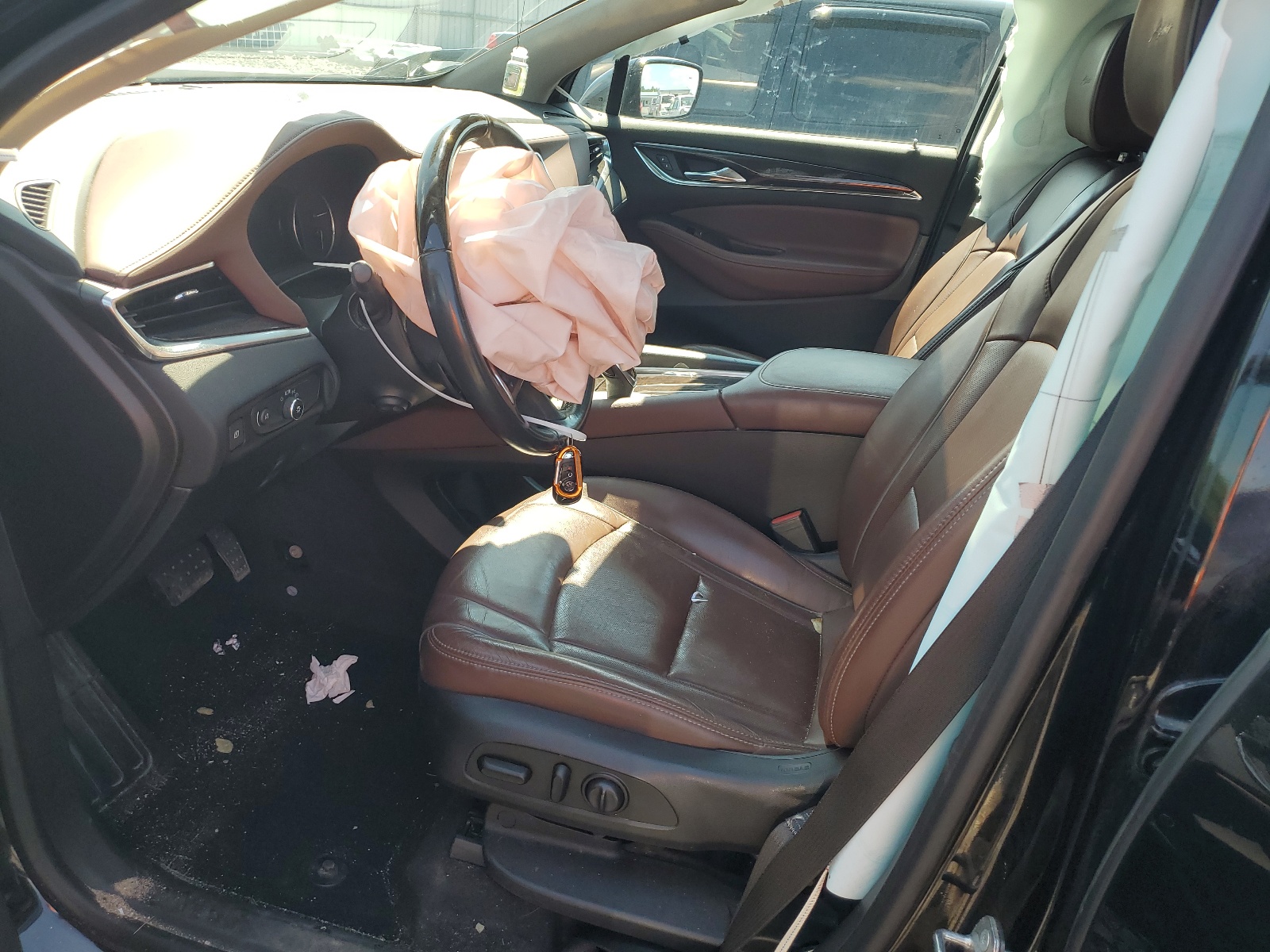 5GAEVCKW7JJ173683 2018 Buick Enclave Avenir