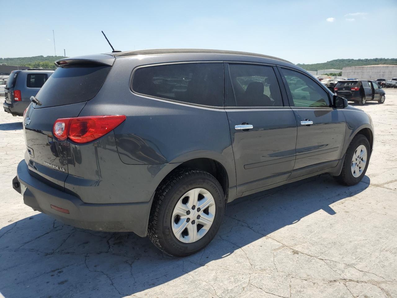2012 Chevrolet Traverse - Image 3