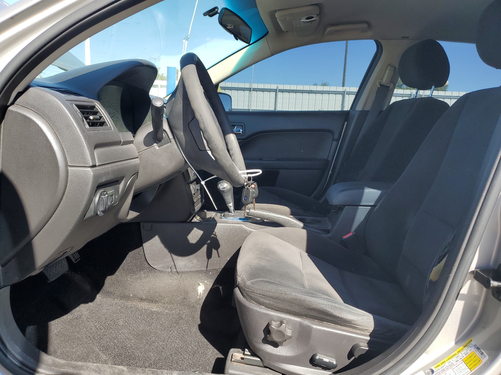 3FAHP071X7R238631 2007 Ford Fusion Se