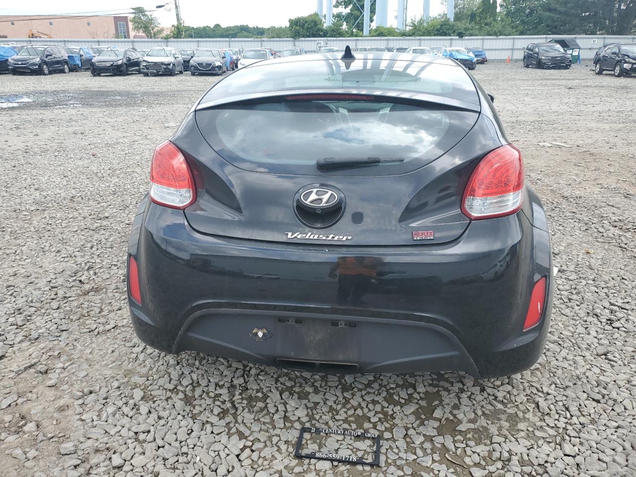 2015 Hyundai Veloster VIN: KMHTC6AD1FU219586 Lot: 57920944