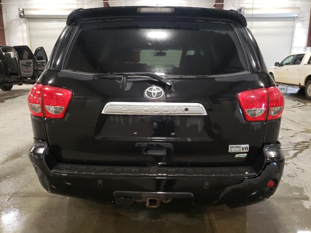 5TDDW5G11BS052569 2011 Toyota Sequoia Platinum