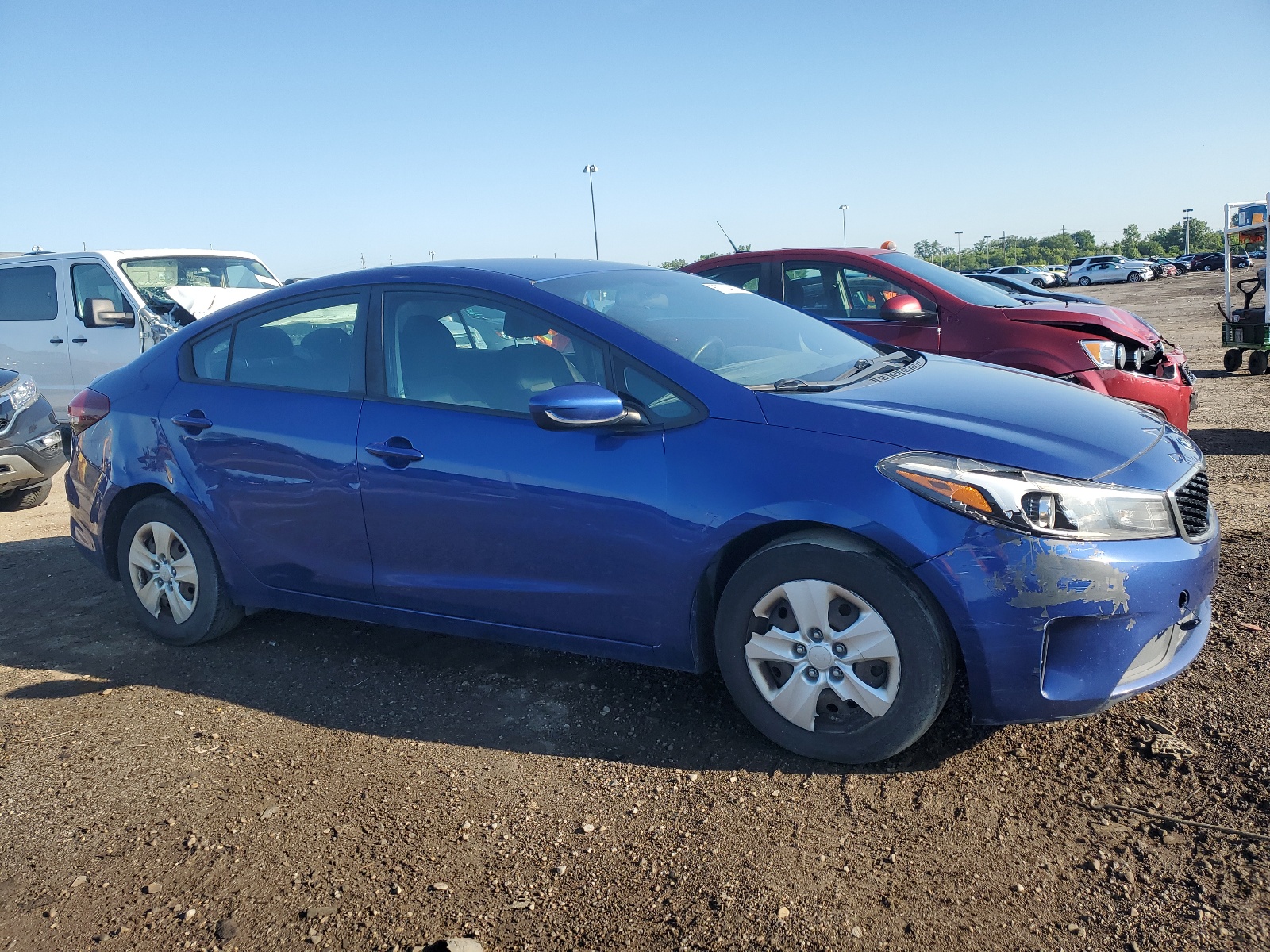 2017 Kia Forte Lx vin: 3KPFK4A78HE074132