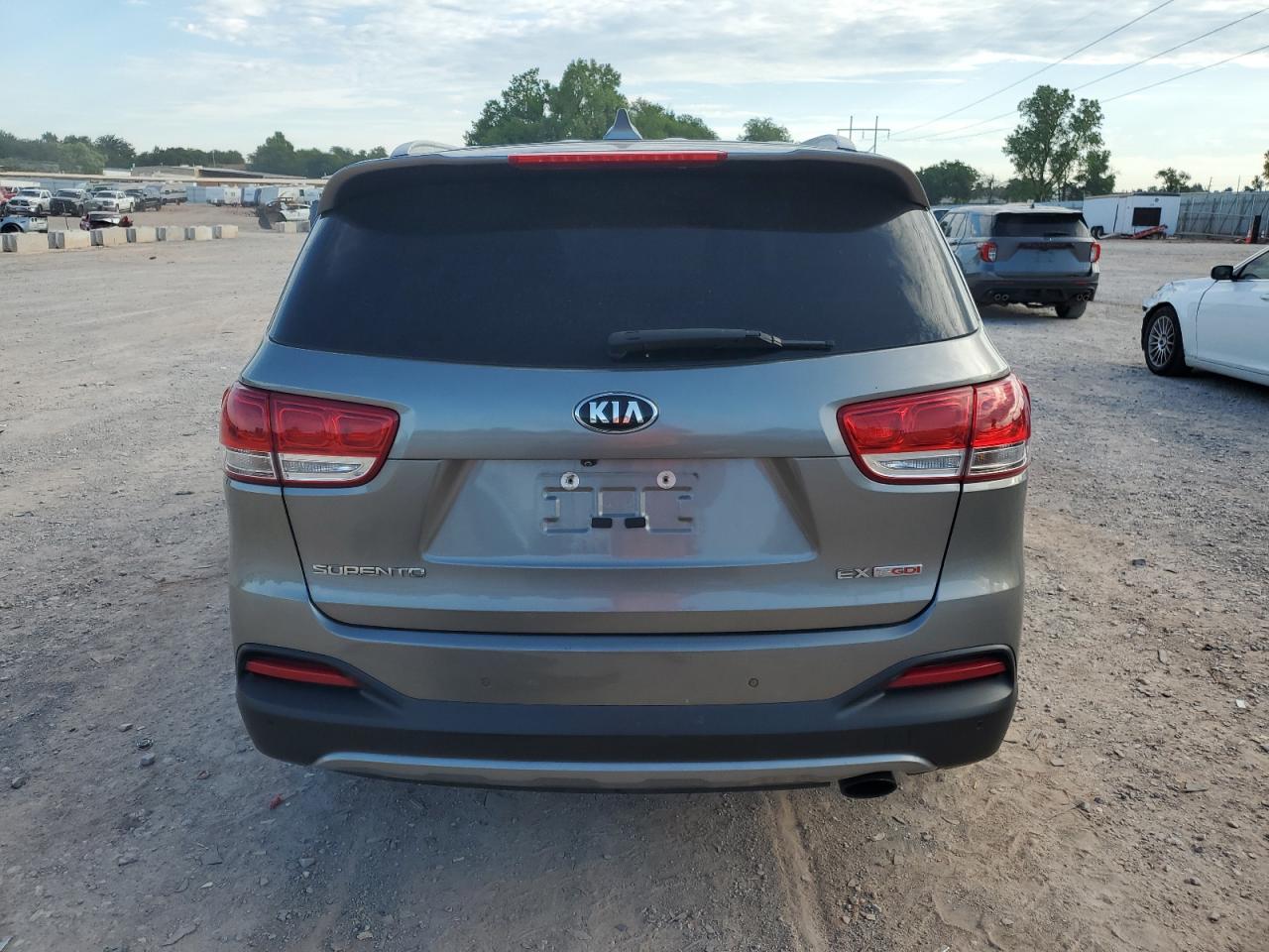 2017 Kia Sorento Ex VIN: 5XYPH4A15HG241306 Lot: 58658064