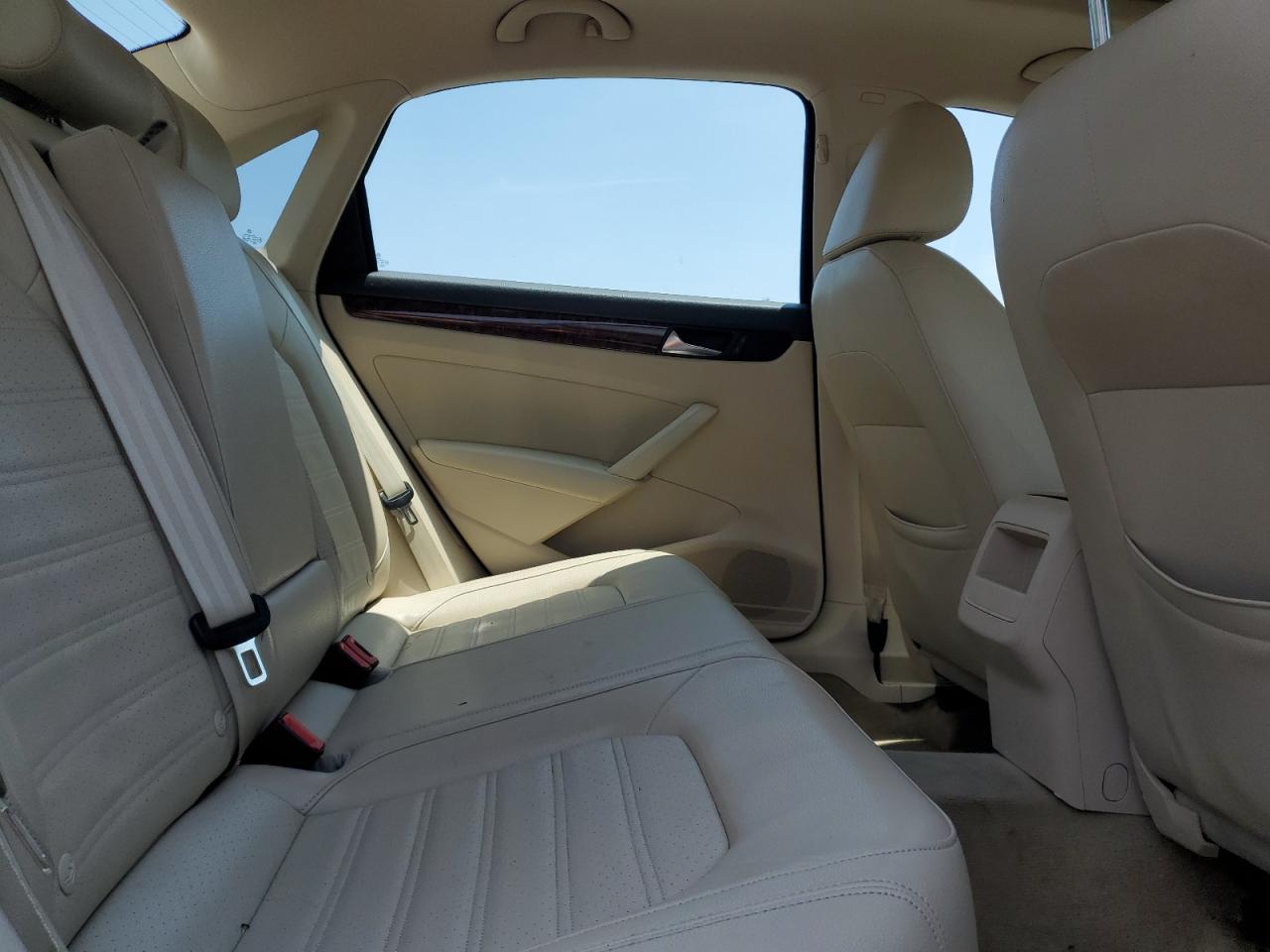 2012 Volkswagen Passat Sel VIN: 1VWCP7A34CC102945 Lot: 59419864