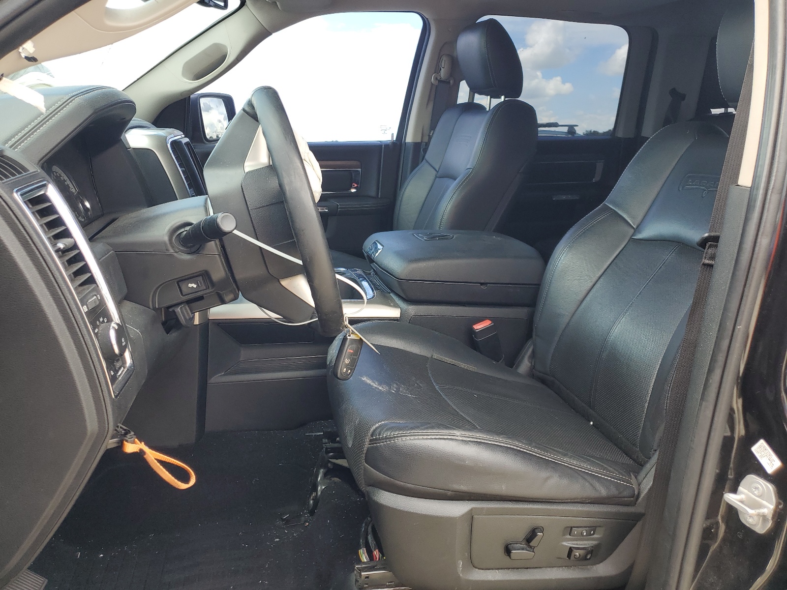 1C6RR7VT0JS220437 2018 Ram 1500 Laramie