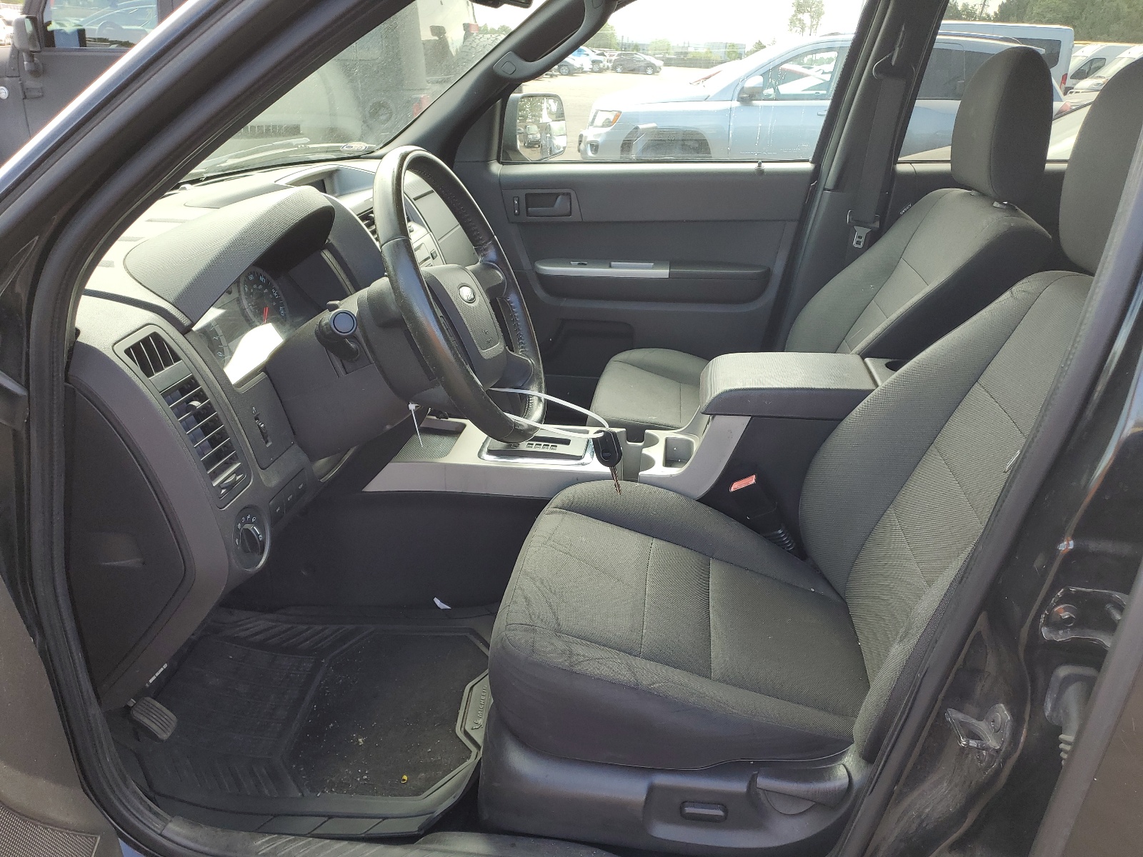 1FMCU9D71BKA07846 2011 Ford Escape Xlt