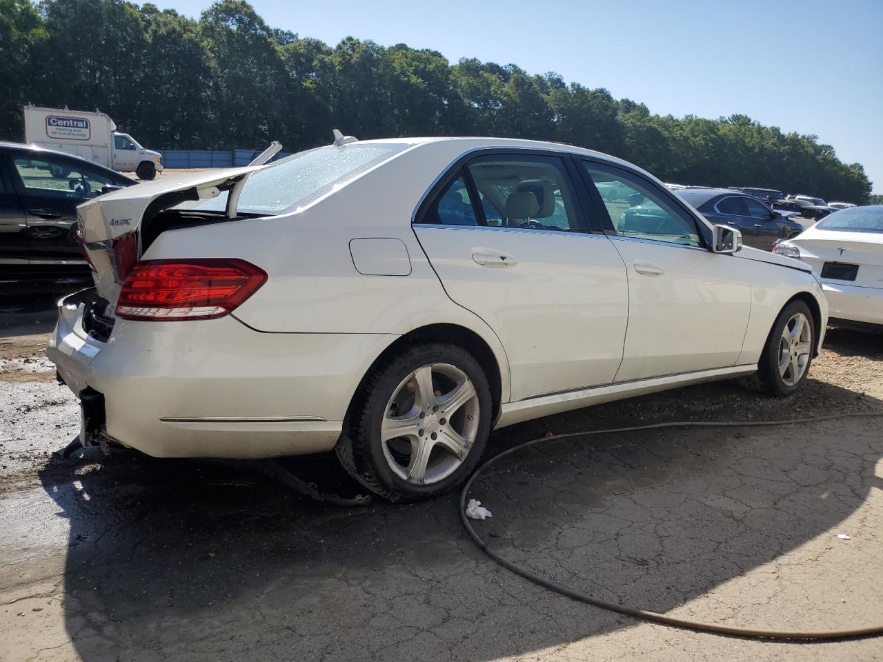 2014 Mercedes-Benz E 350 4Matic VIN: WDDHF8JB6EA824091 Lot: 60321514