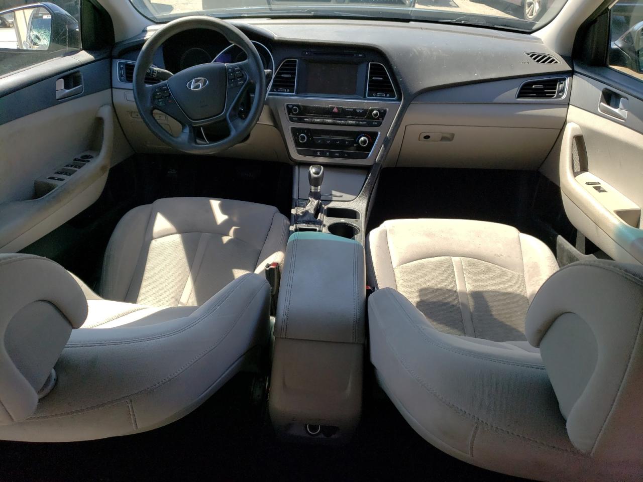 2017 Hyundai Sonata Se VIN: 5NPE24AF7HH588147 Lot: 58024874