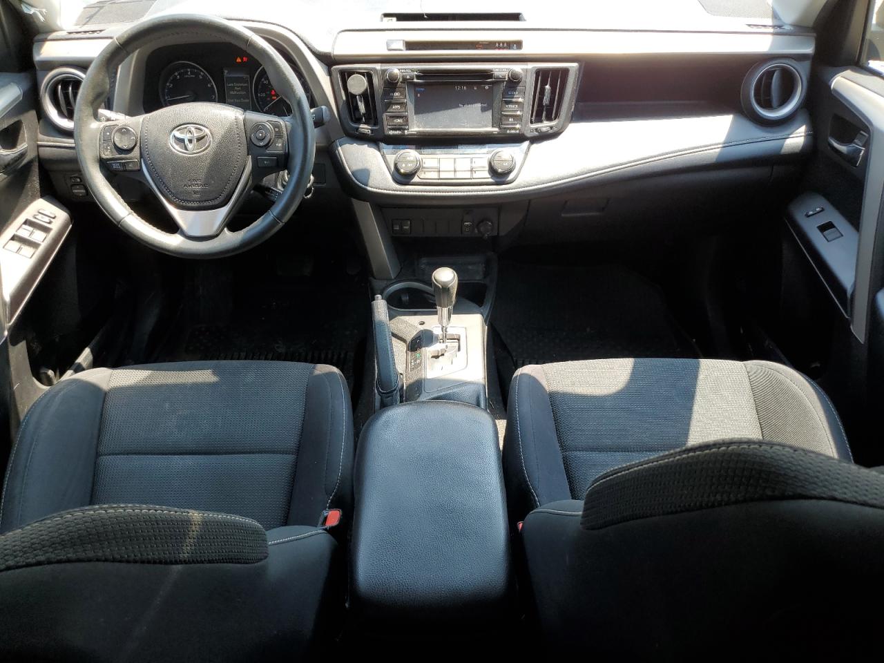 2017 Toyota Rav4 Xle VIN: 2T3RFREV5HW640887 Lot: 59109264