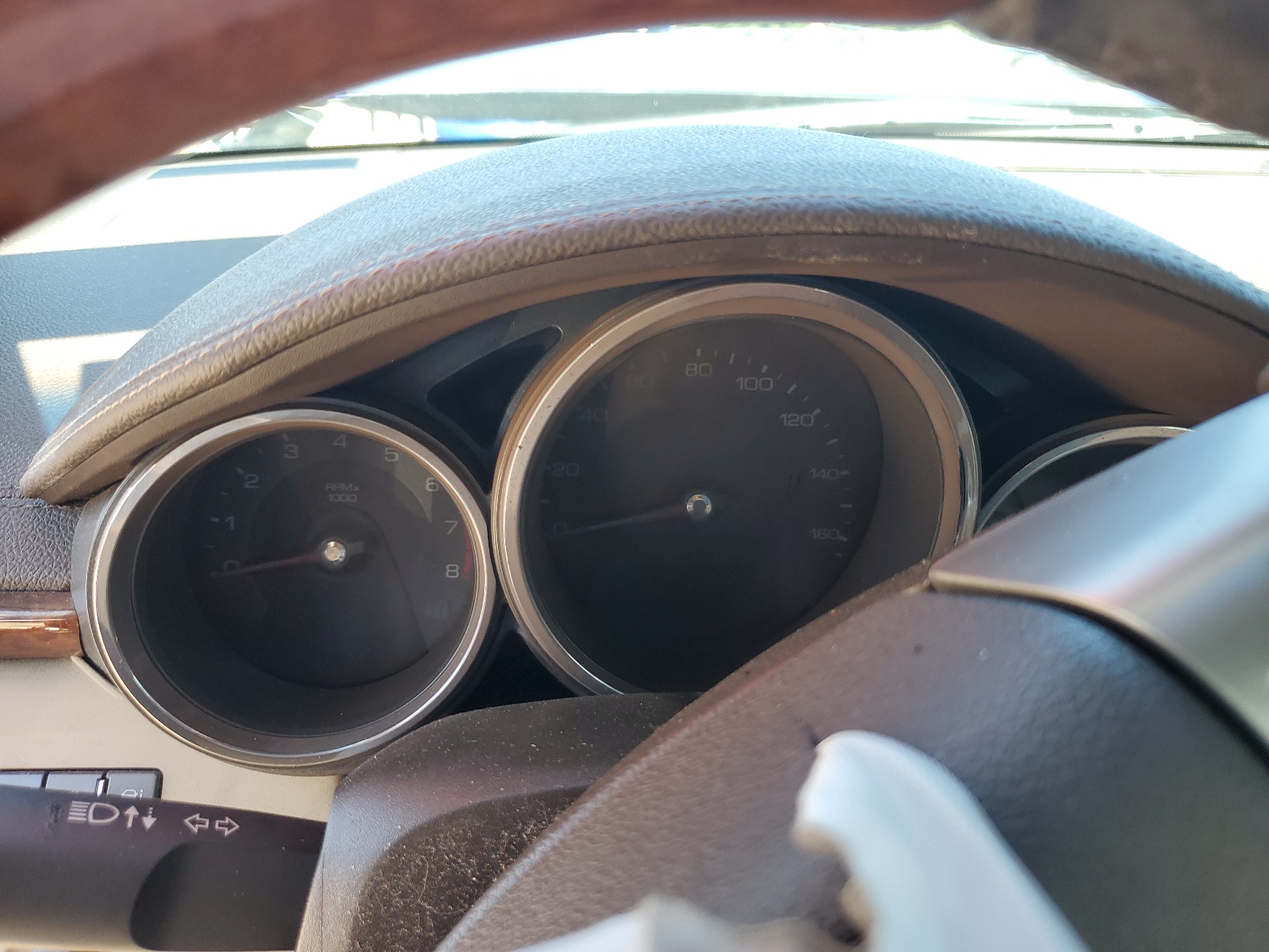 1G6DF5E52C0150183 2012 Cadillac Cts Luxury Collection