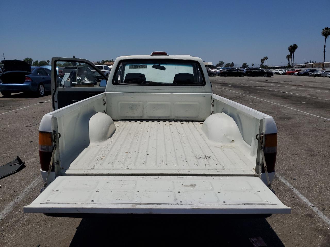 1994 Toyota Pickup 1/2 Ton Short Wheelbase VIN: JT4RN81A6R5186836 Lot: 60299984