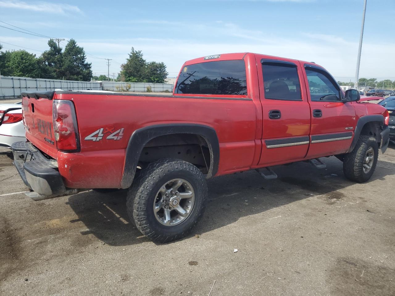 2004 Chevrolet Silverado - Image 3