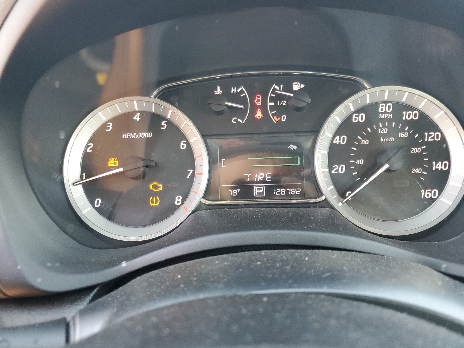 3N1AB7AP5EY287709 2014 Nissan Sentra S