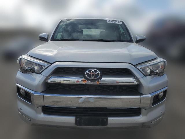  TOYOTA 4RUNNER 2018 Серебристый