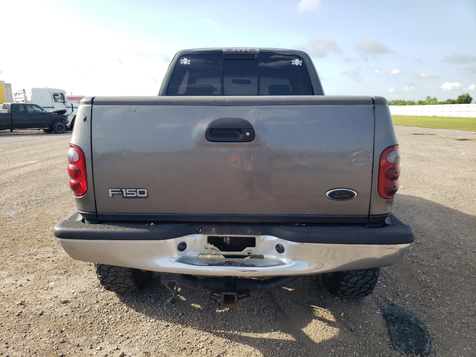 1FTRX08L62KA22769 2002 Ford F150