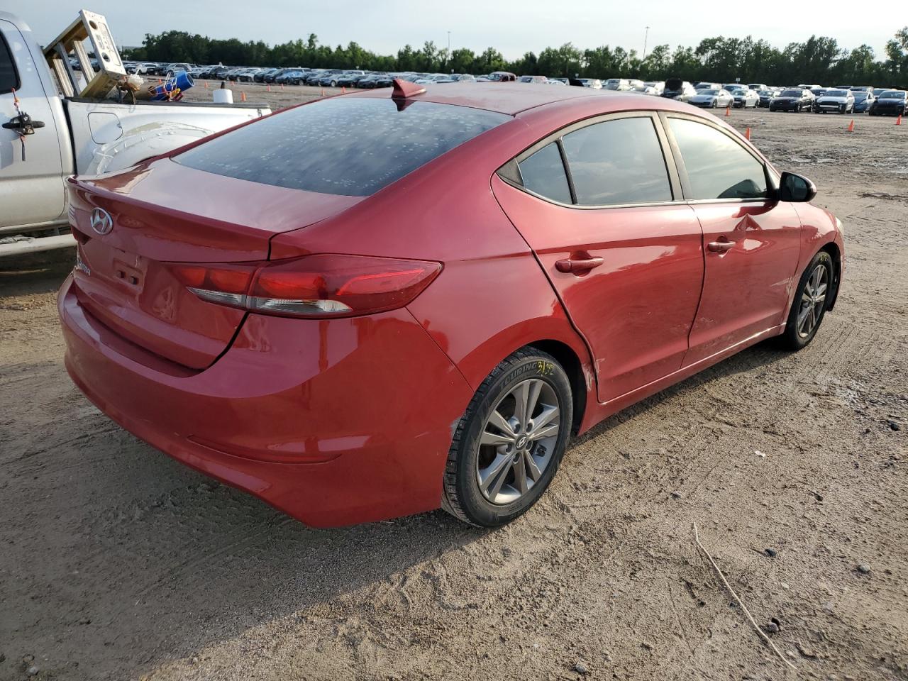 2017 Hyundai Elantra - Image 3