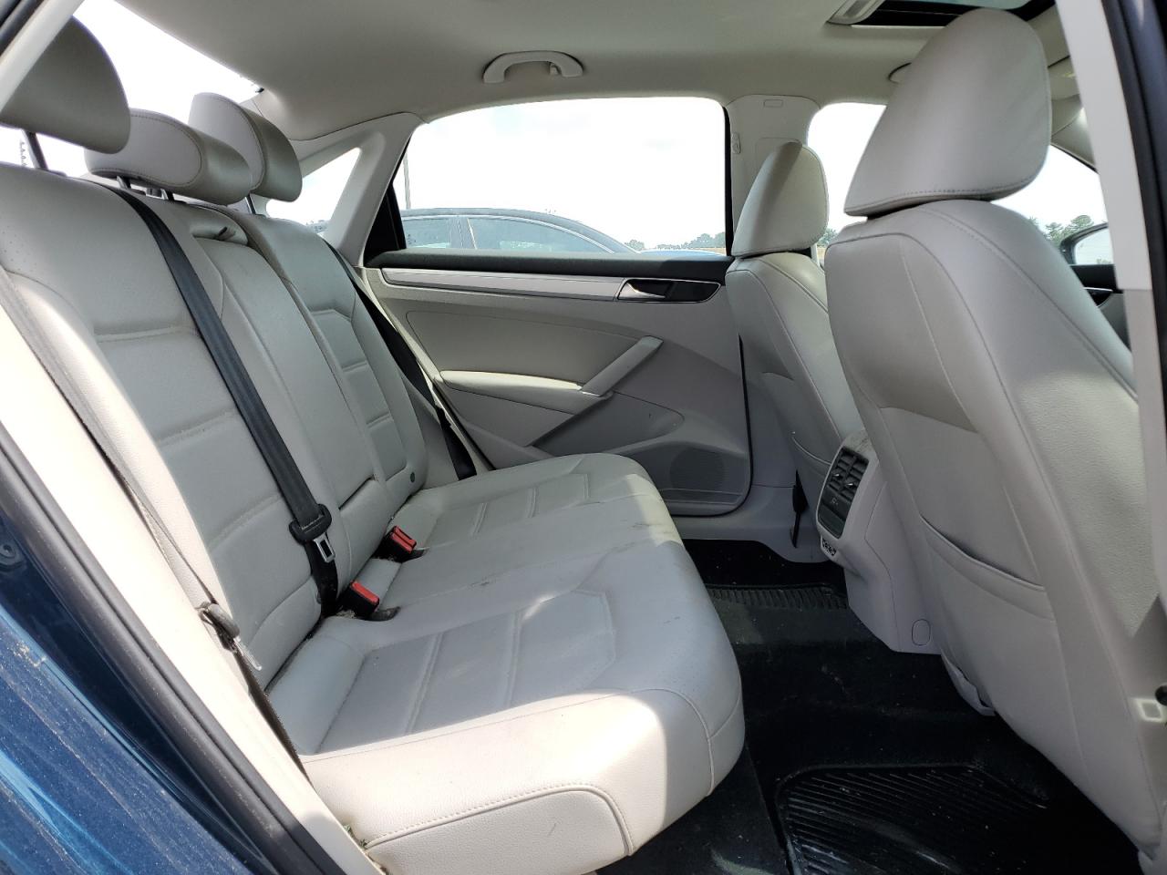 2019 Volkswagen Passat Wolfsburg VIN: 1VWLA7A33KC012332 Lot: 59640524