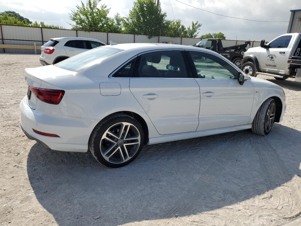 2018 Audi A3 Premium Plus VIN: WAUGUGFF6J1015585 Lot: 59700194