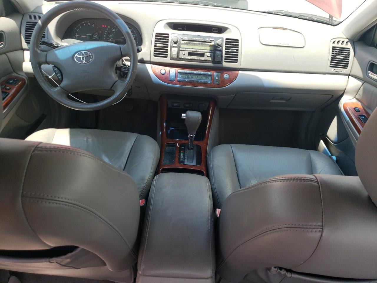 2004 Toyota Camry Le VIN: 4T1BE30K74U286193 Lot: 61145004