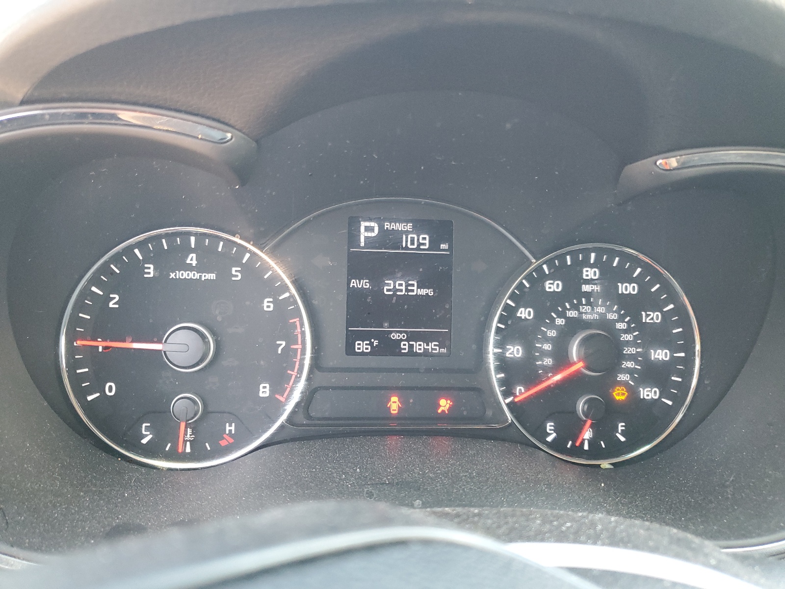 3KPFK4A75HE135856 2017 Kia Forte Lx