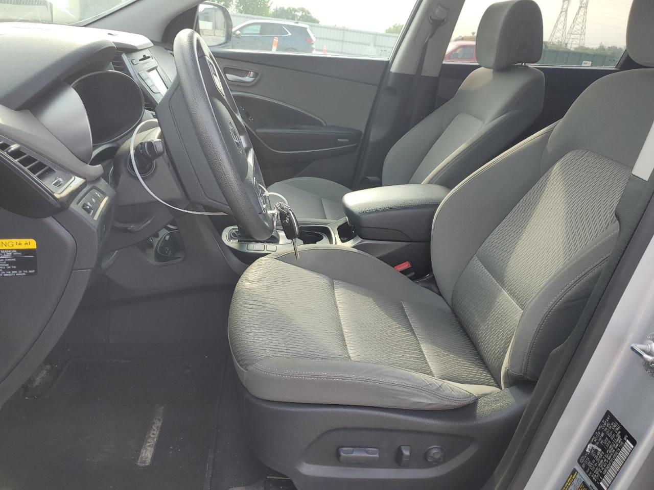 2015 Hyundai Santa Fe - Image 7