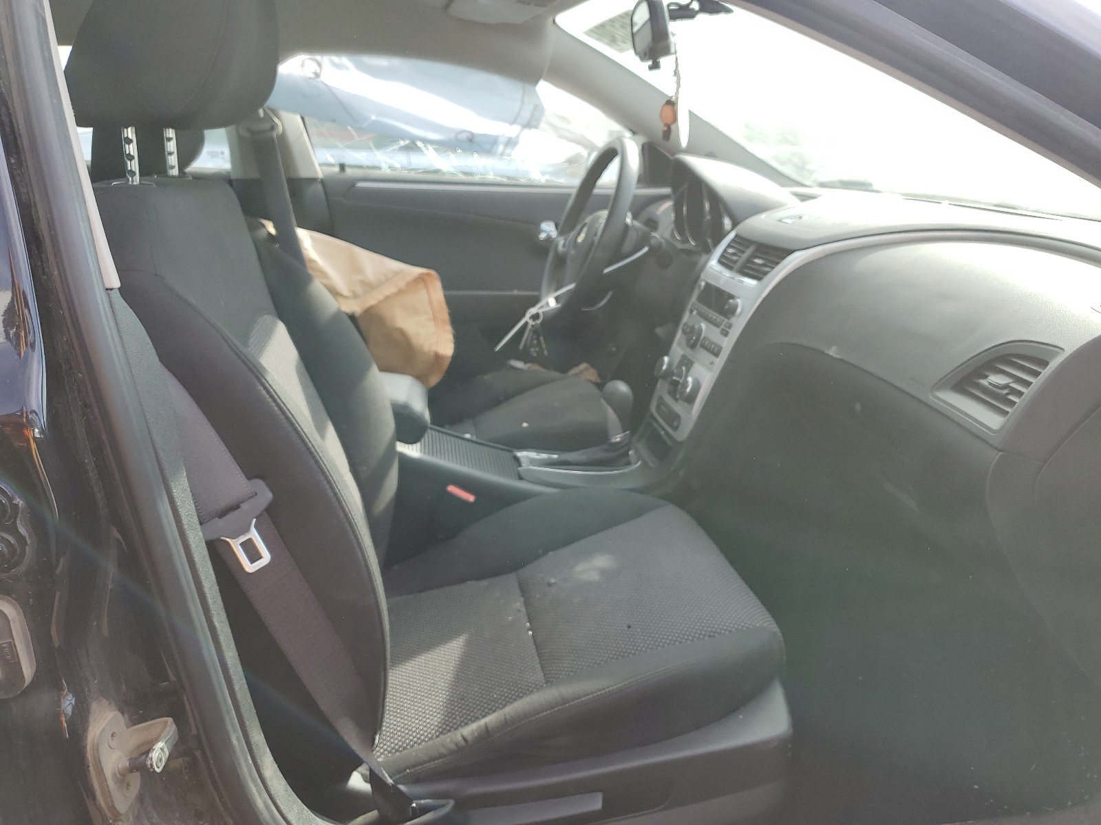 1G1ZC5EB6AF121435 2010 Chevrolet Malibu 1Lt