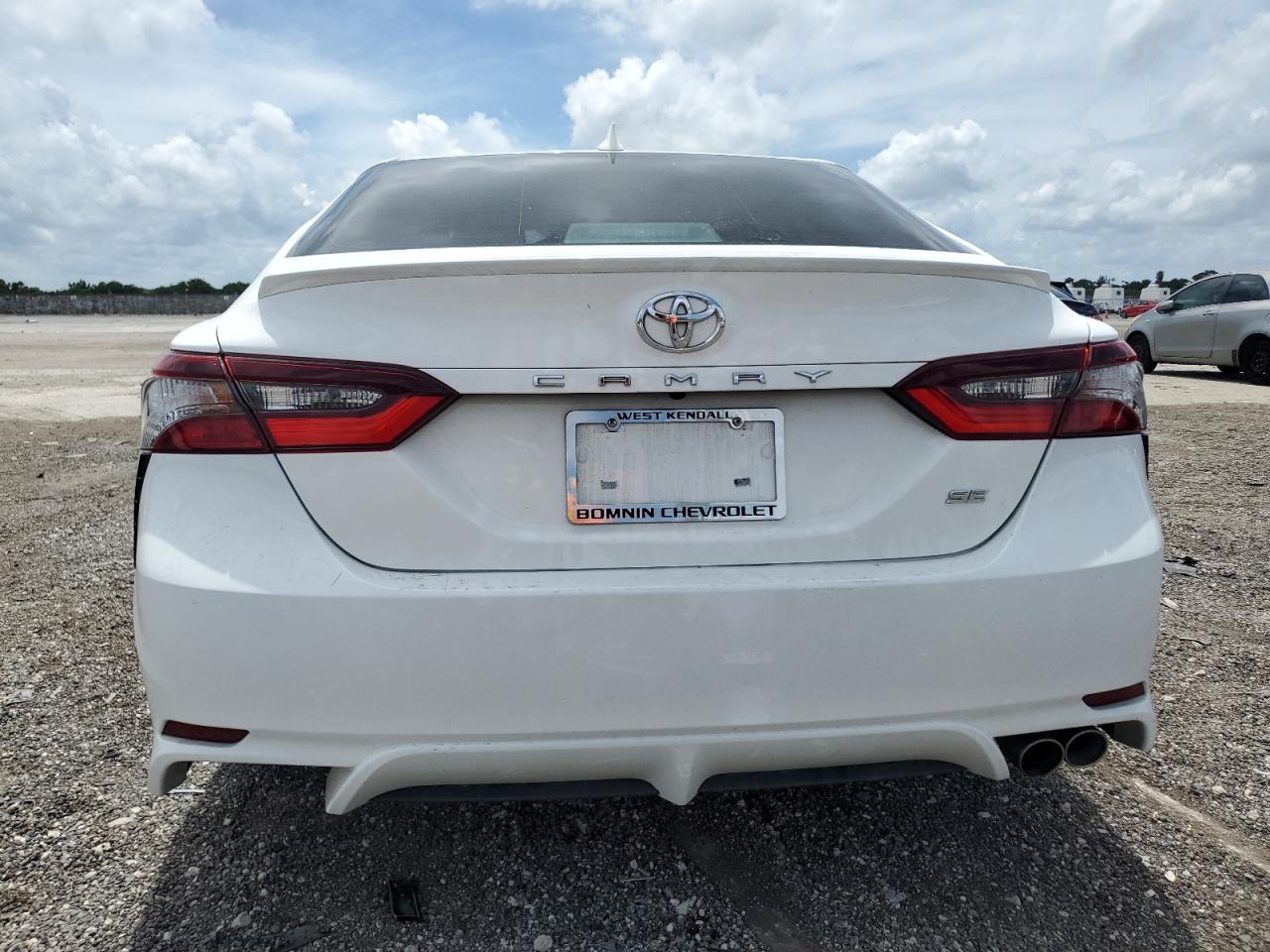 2021 Toyota Camry - Image 6