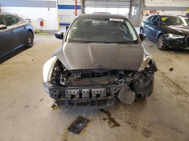 Sedans FORD FOCUS 2015 Szary