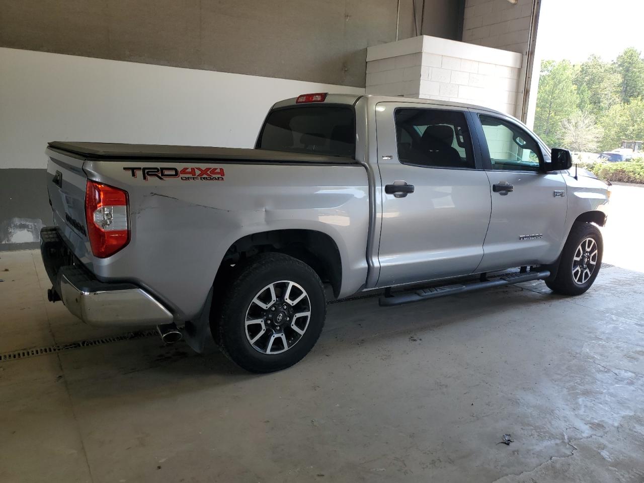 5TFDY5F16GX539246 2016 Toyota Tundra Crewmax Sr5