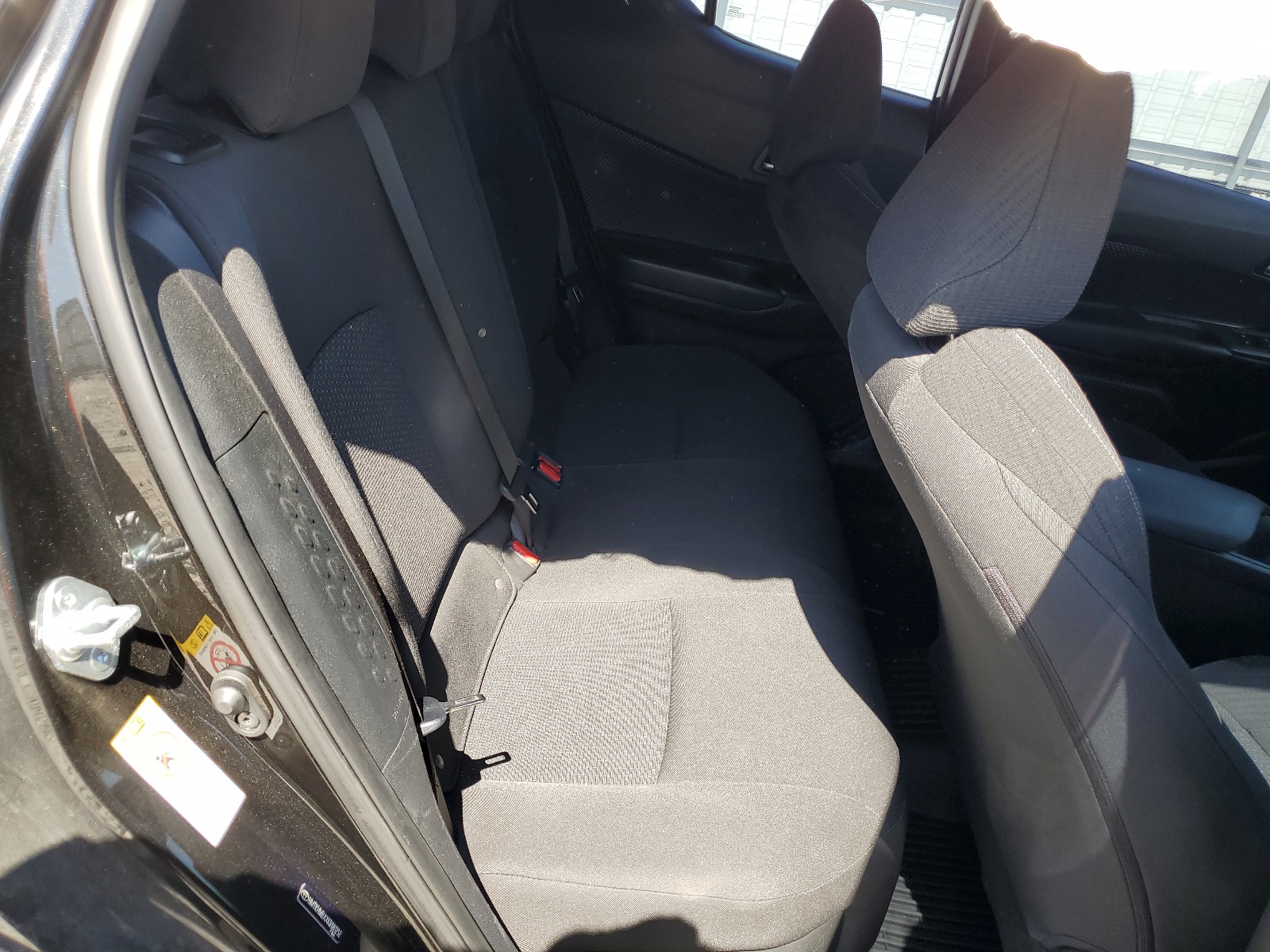 NMTKHMBXXKR081252 2019 Toyota C-Hr Xle