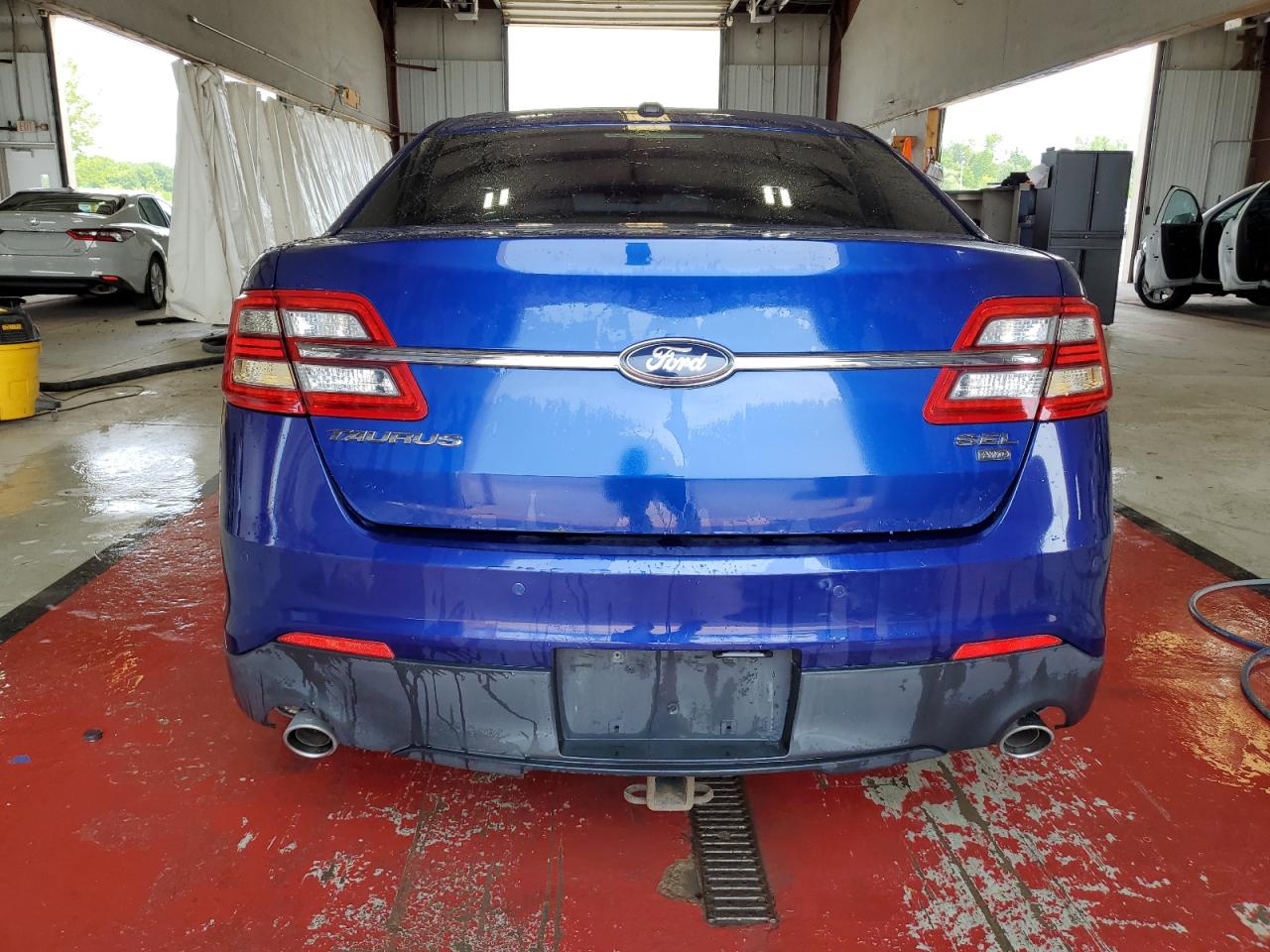 2013 Ford Taurus Sel VIN: 1FAHP2H83DG204086 Lot: 59272314