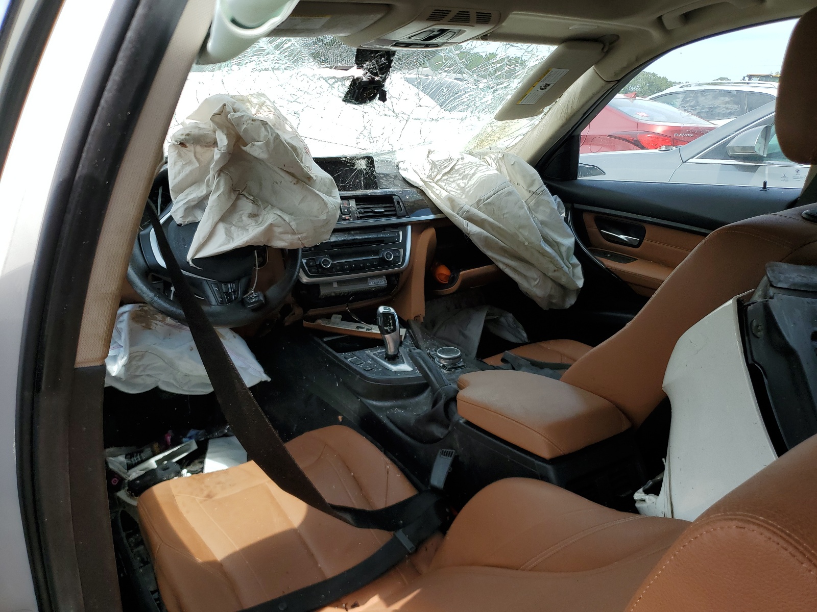 WBA3B9G57FNR93552 2015 BMW 335 Xi