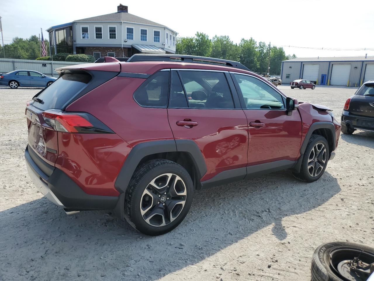 2019 Toyota RAV 4 - Image 3