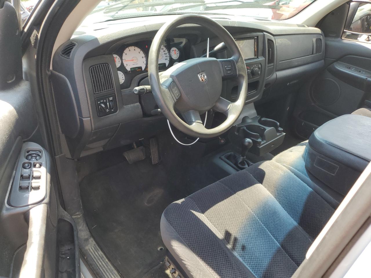 2004 Dodge Ram 1500 St VIN: 1D7HU18D14S729421 Lot: 59454054