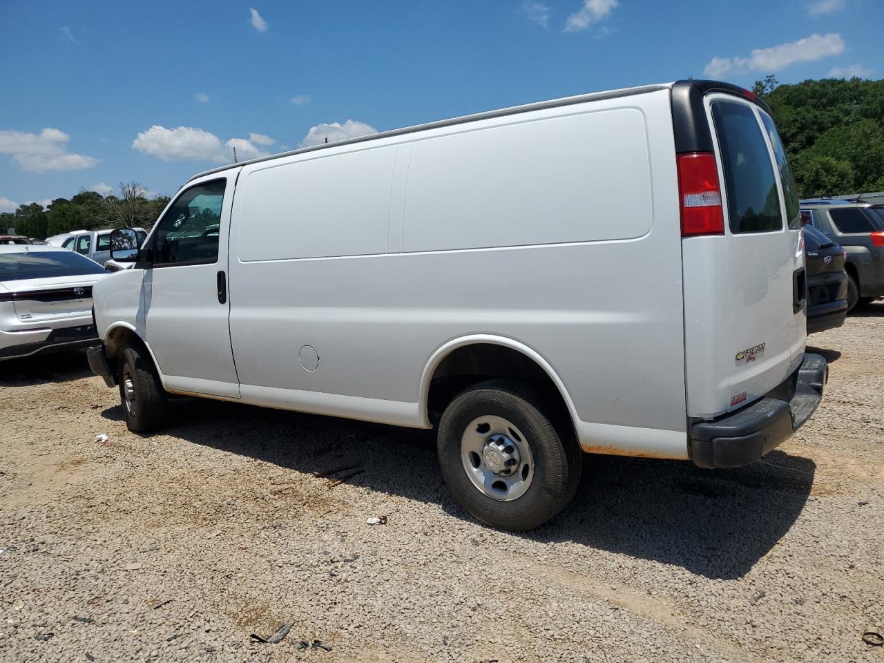 1GCWGAFP5M1219682 2021 Chevrolet Express G2500