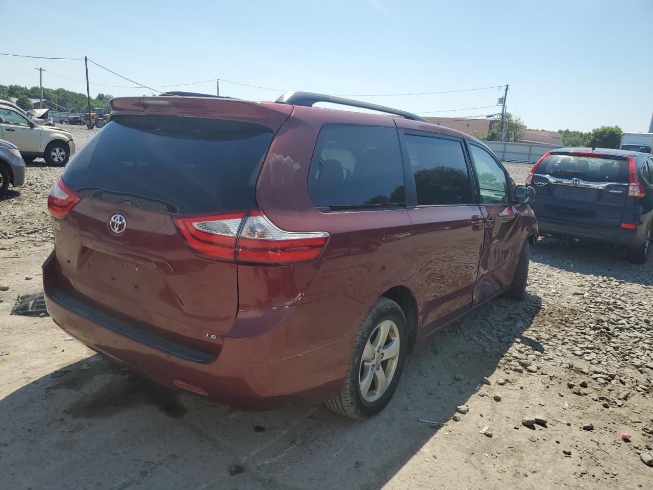 2015 Toyota Sienna - Image 3