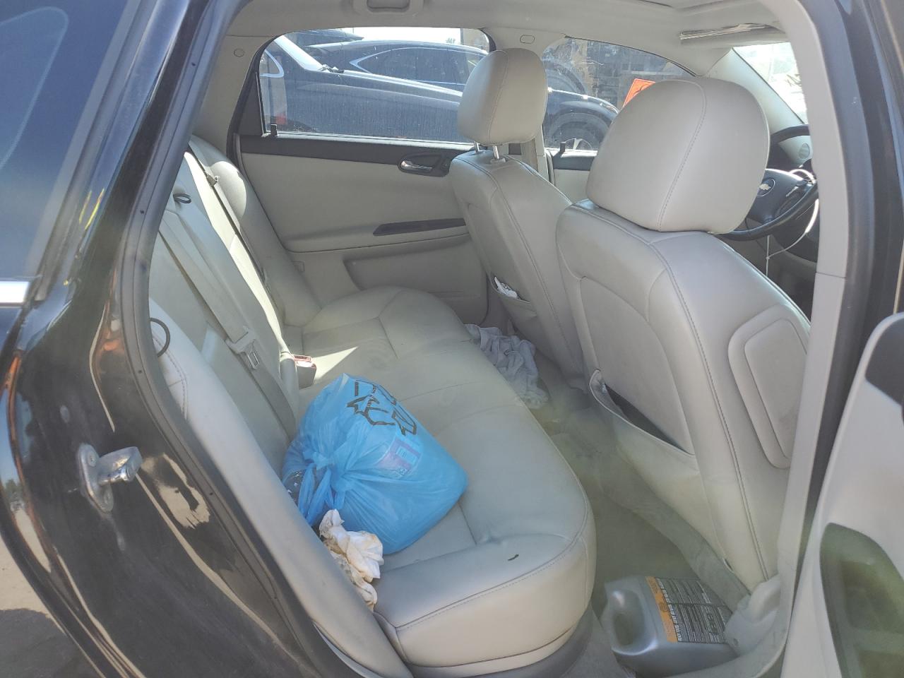 2014 Chevrolet Impala - Image 10