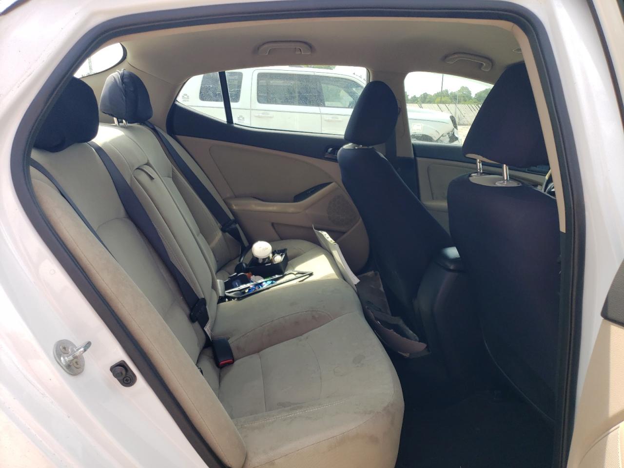 2012 Kia Optima Lx VIN: 5XXGM4A72CG037270 Lot: 60253144