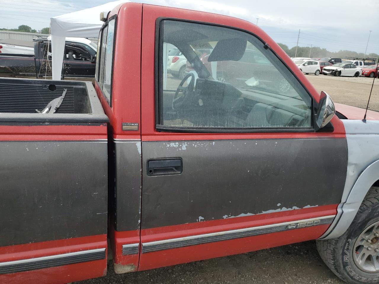 1992 Chevrolet Gmt-400 K1500 VIN: 1GTEK14Z3NZ532568 Lot: 56943814