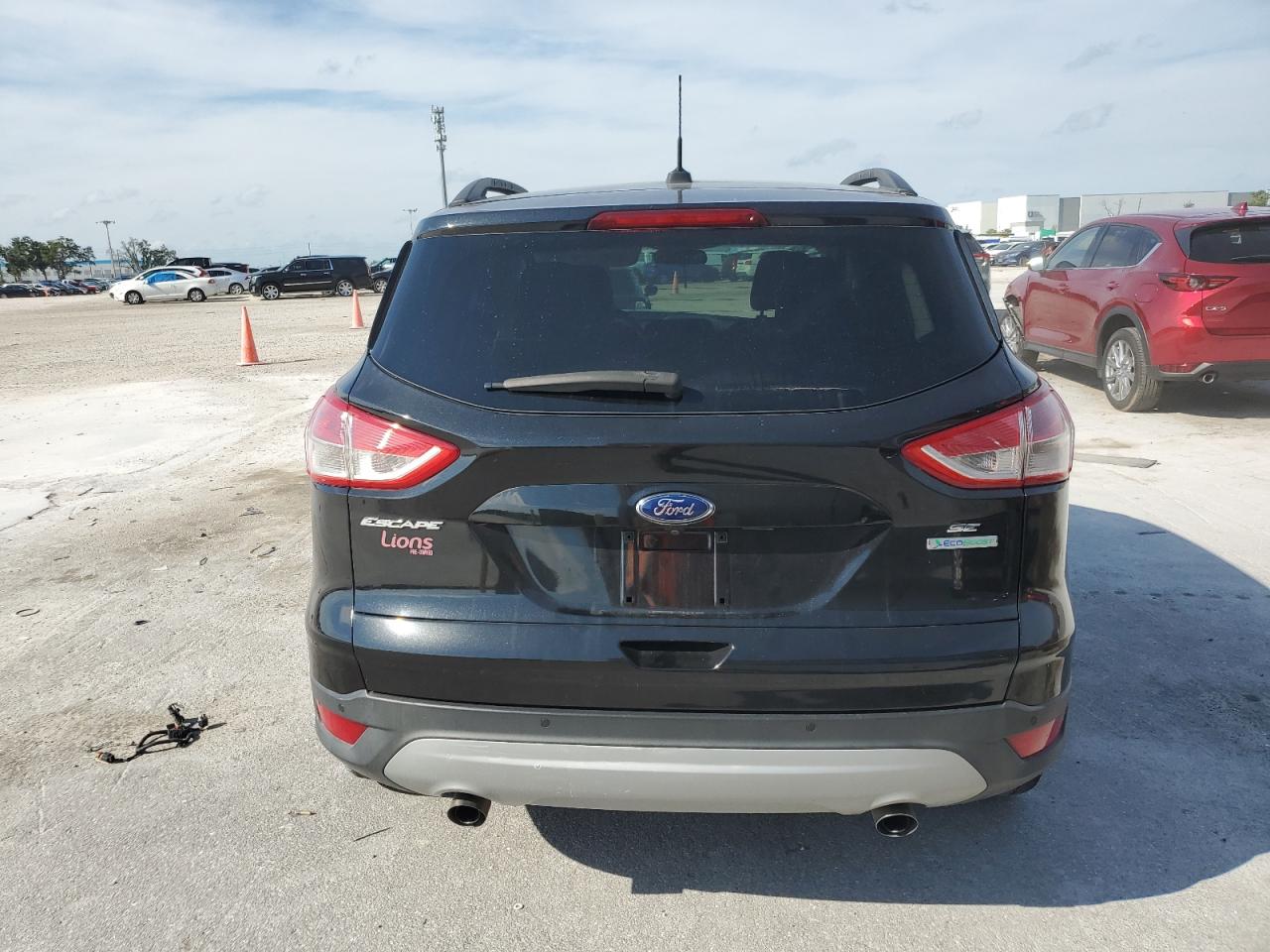 1FMCU0GX1FUA99672 2015 Ford Escape Se