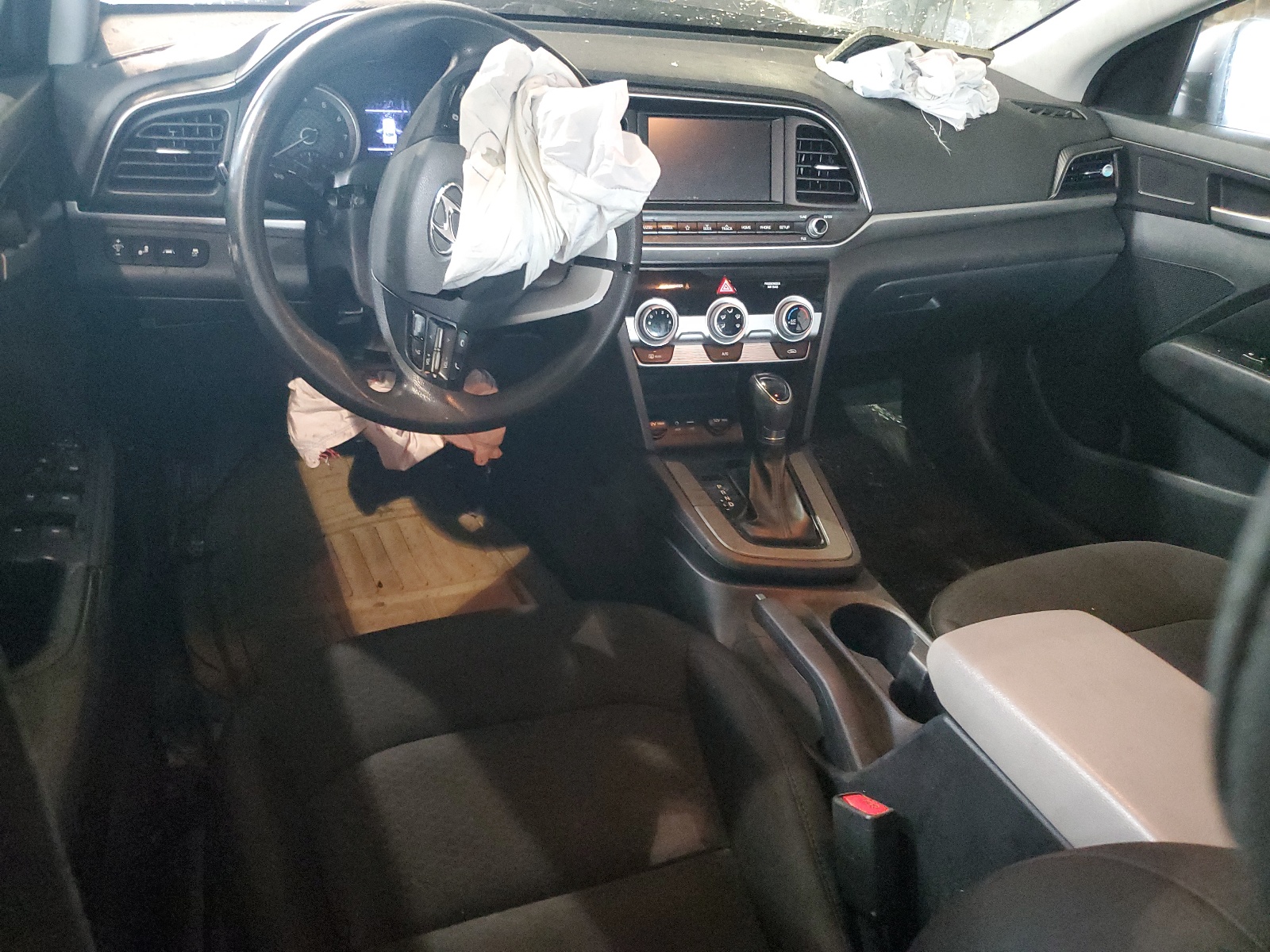 5NPD84LF0KH419456 2019 Hyundai Elantra Sel